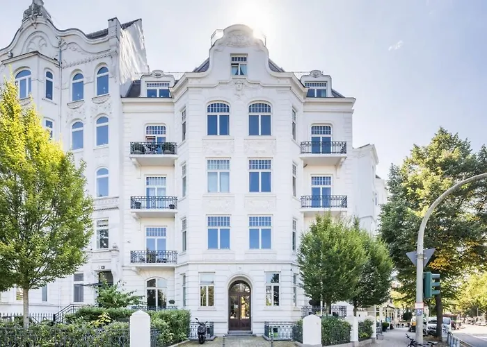 Modern Apartment Near Außenalster Hamburg